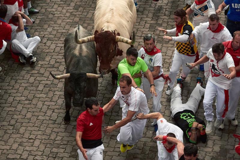 Fotos: Los toros de José Escolar protagonizan un encierro rápido y limpio