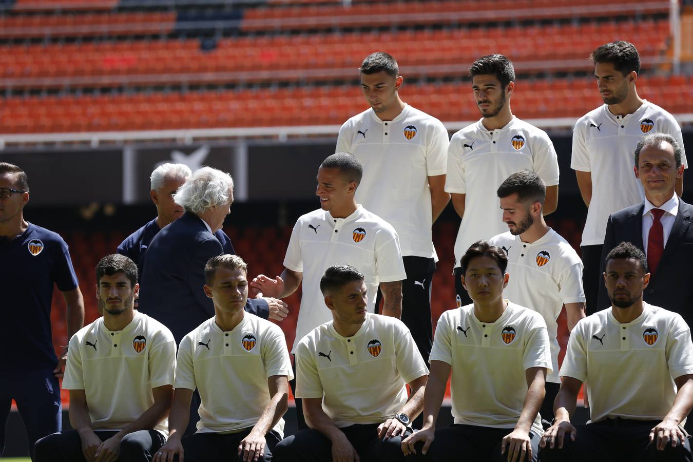 El rey Felipe VI y el Valencia CF han celebrado heste lunes un acto en Mestalla con motivo del Centenario del club. 