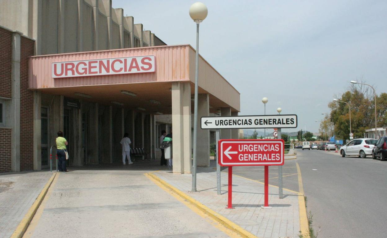 Entrada de urgencias del Hospital de Sagunto. 