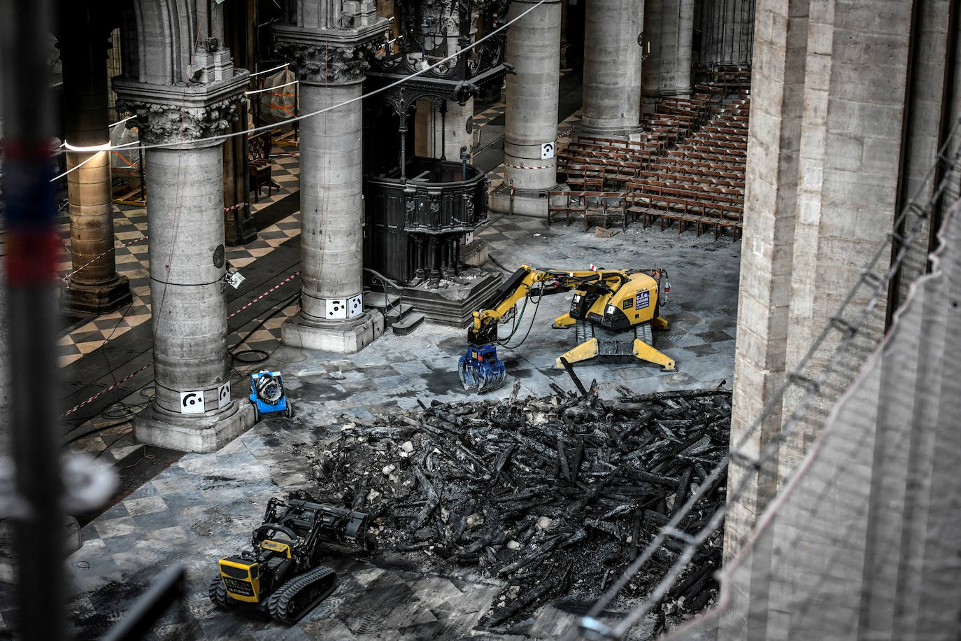 Se hacen públicas las primeras imágenes que muestran el estado actual y los trabajos de restauración de Notre Dame, iniciados meses atrás, tras el incendio que sufrió la catedral el pasado 15 de abril.