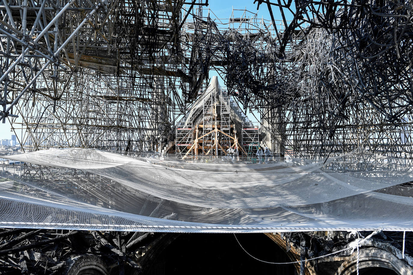 Se hacen públicas las primeras imágenes que muestran el estado actual y los trabajos de restauración de Notre Dame, iniciados meses atrás, tras el incendio que sufrió la catedral el pasado 15 de abril.