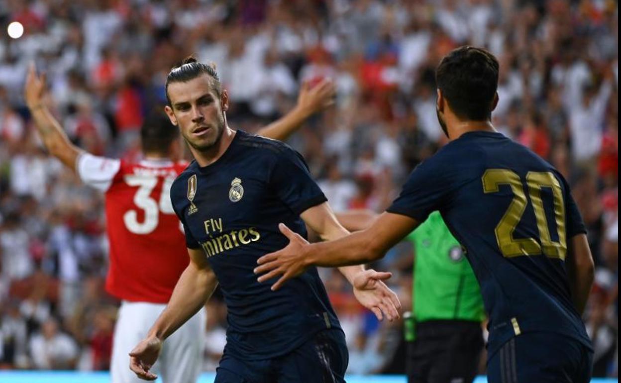 Bale juega y marca en la victoria del Madrid en los penaltis ante el Arsenal