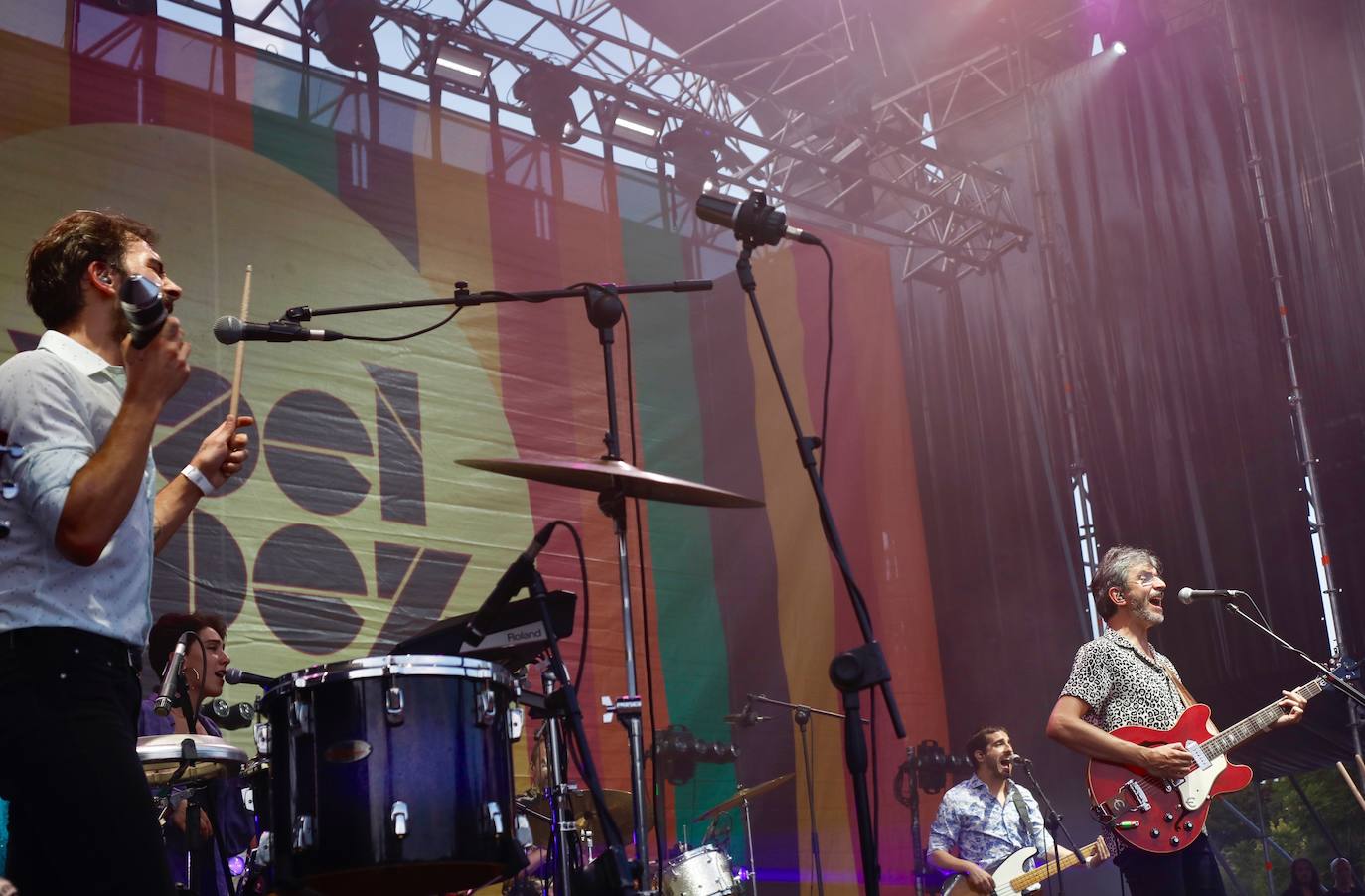 La Casa Azul y Xoel López han puesto punto final este jueves a los Conciertos de Viveros de la Feria de Julio 2019. 