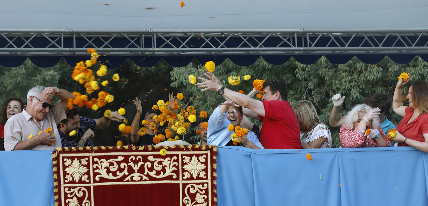 La ciudad despide la Feria de Julio con el más antiguo de sus festejos florales