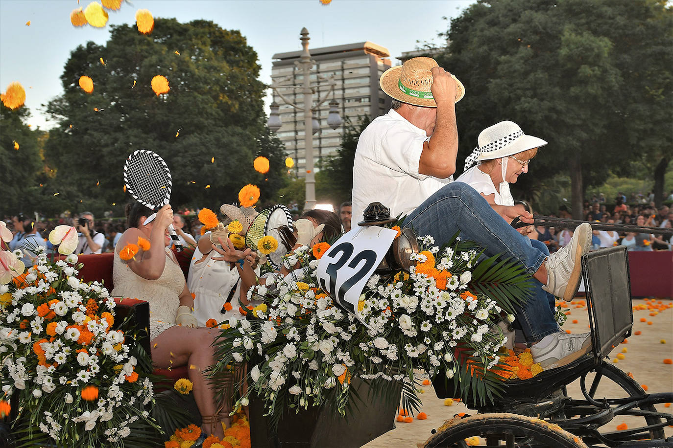 La ciudad despide la Feria de Julio con el más antiguo de sus festejos florales