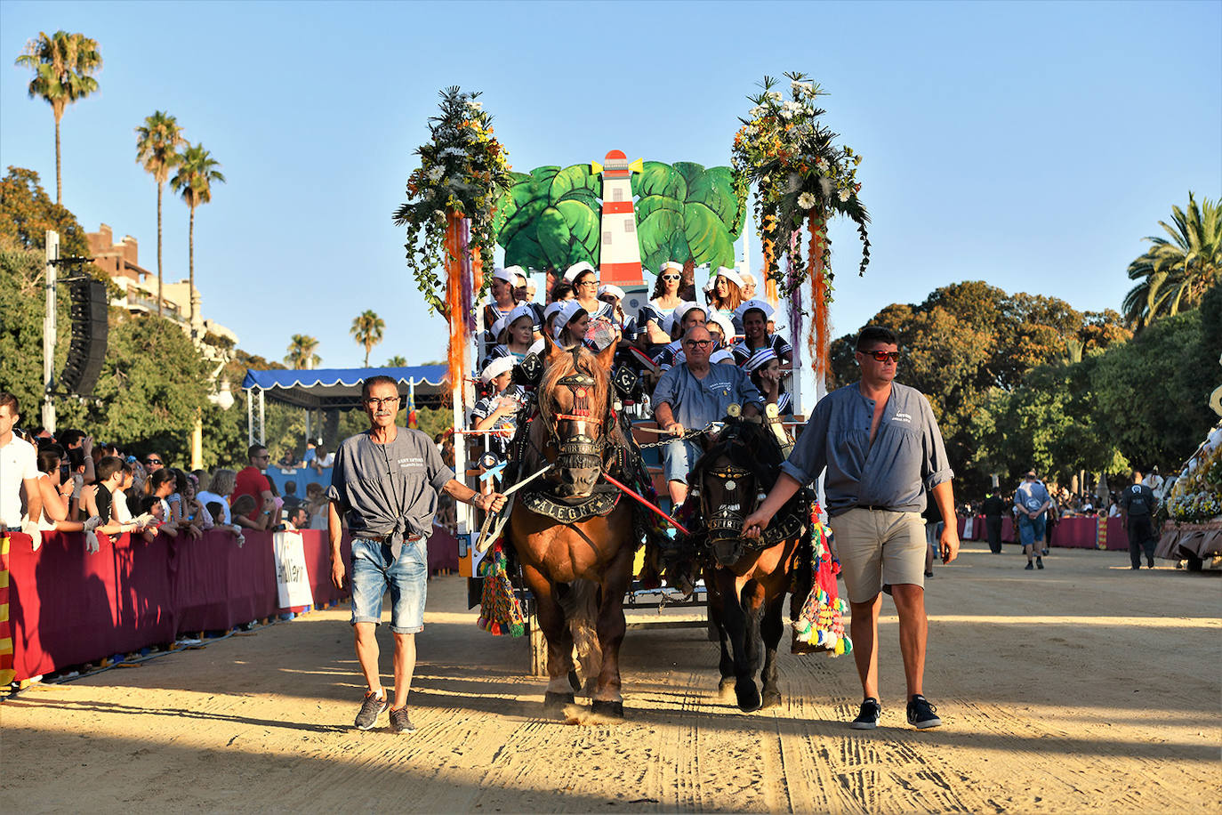 La ciudad despide la Feria de Julio con el más antiguo de sus festejos florales