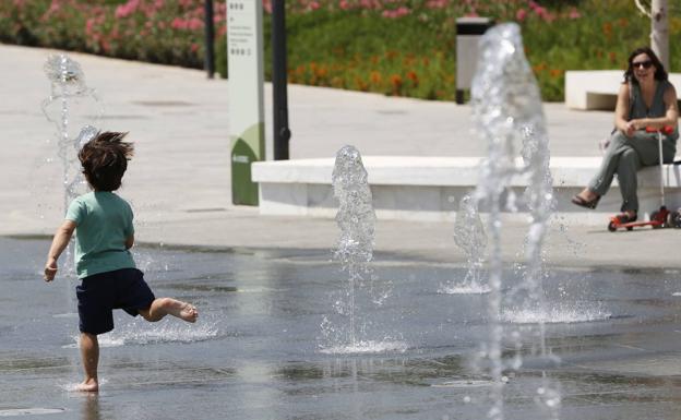 Galería. Este nuevo espacio de la ciudad es una de las mejores opciones para refrescarse en pleno centro. 