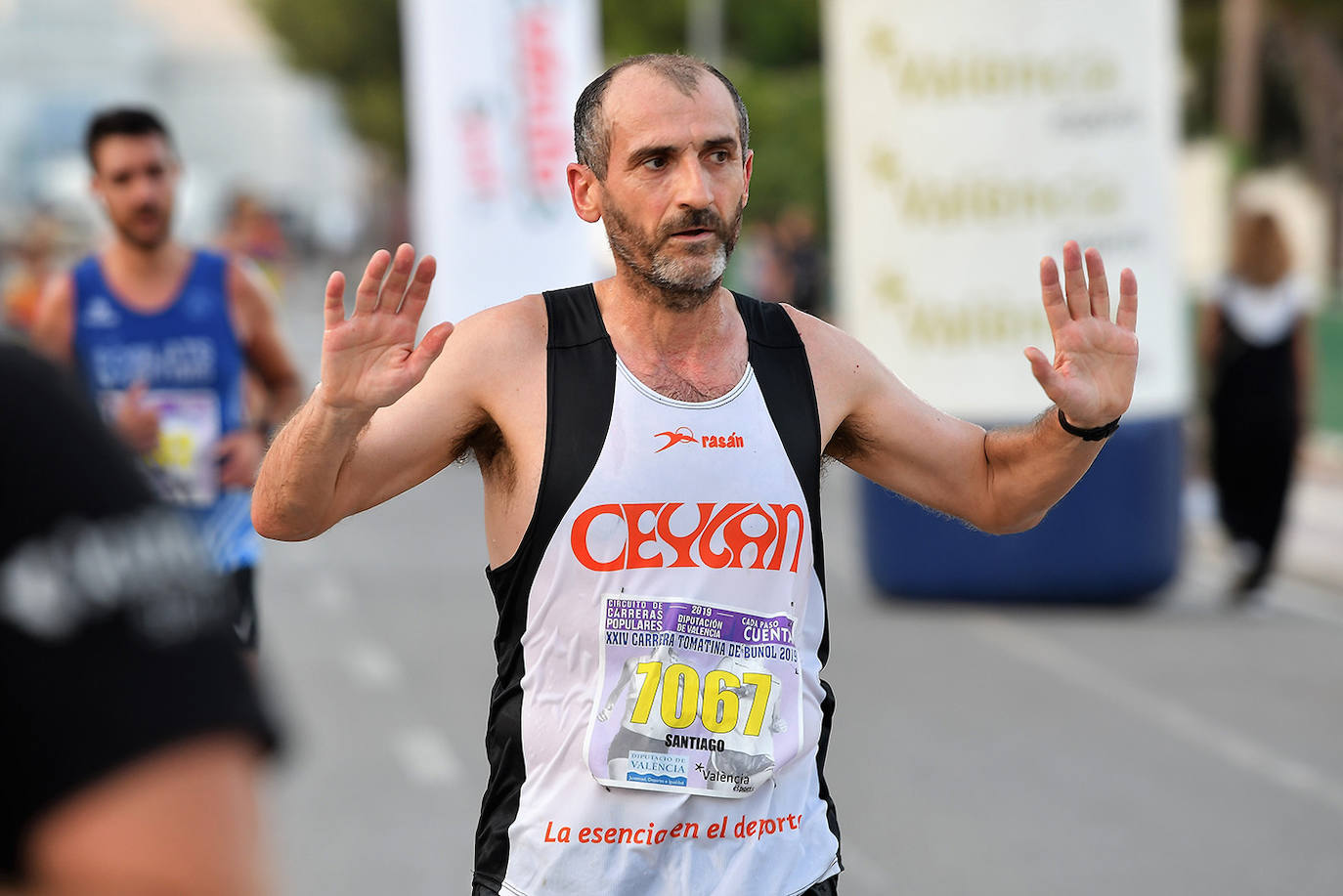 Fotos: Búscate en la 10K XXIV Carrera Tomatina de Buñol 2019