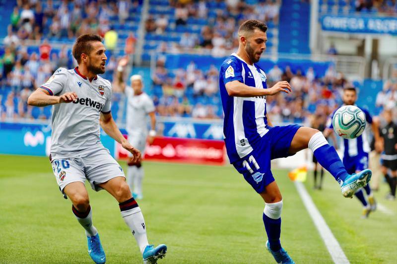 El Levante debutó esta temporada en Mendizorroza. 