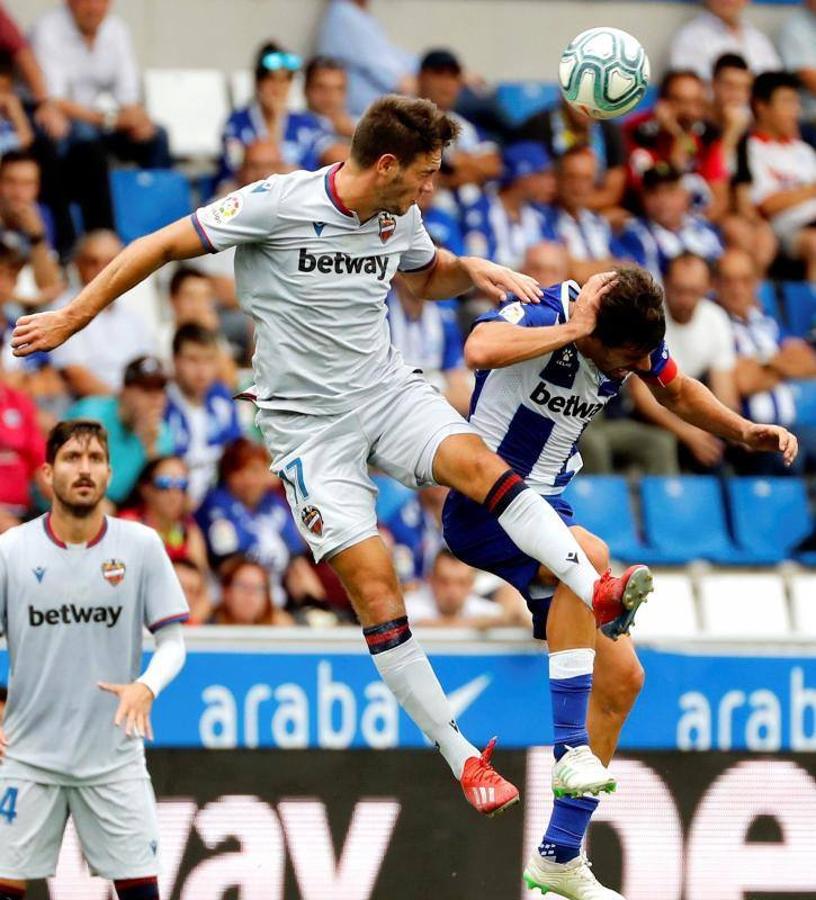 El Levante debutó esta temporada en Mendizorroza. 