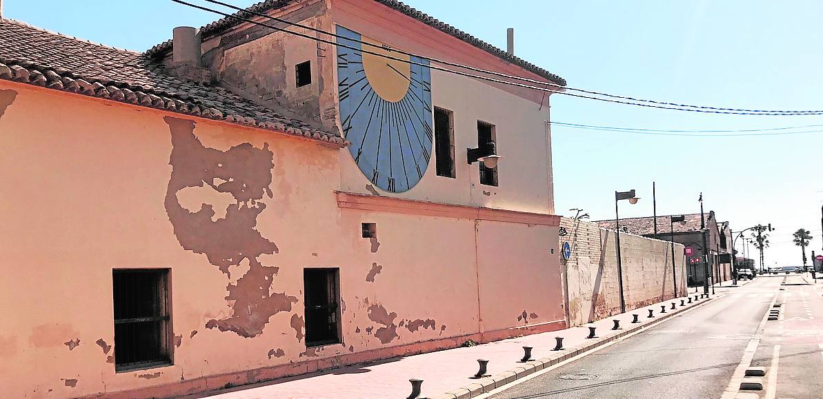 Casa dels Bous.Uno de los proyectos más ambiciosos, un inmueble protegido y simbólico para la memoria marinera del Cabanyal. Será un museo y una sala multiusos.