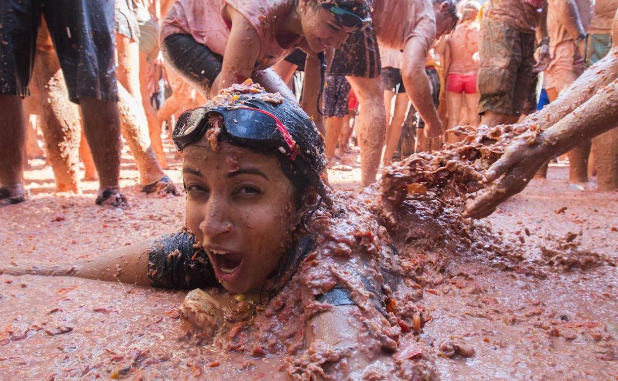 Participantes de La Tomatina de Buñol. 