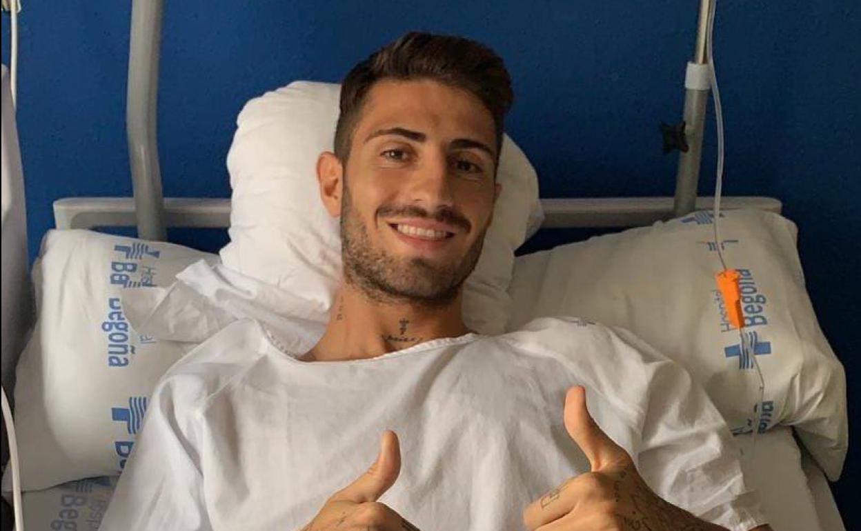 Cristiano Piccini en el hospital de Gijón.