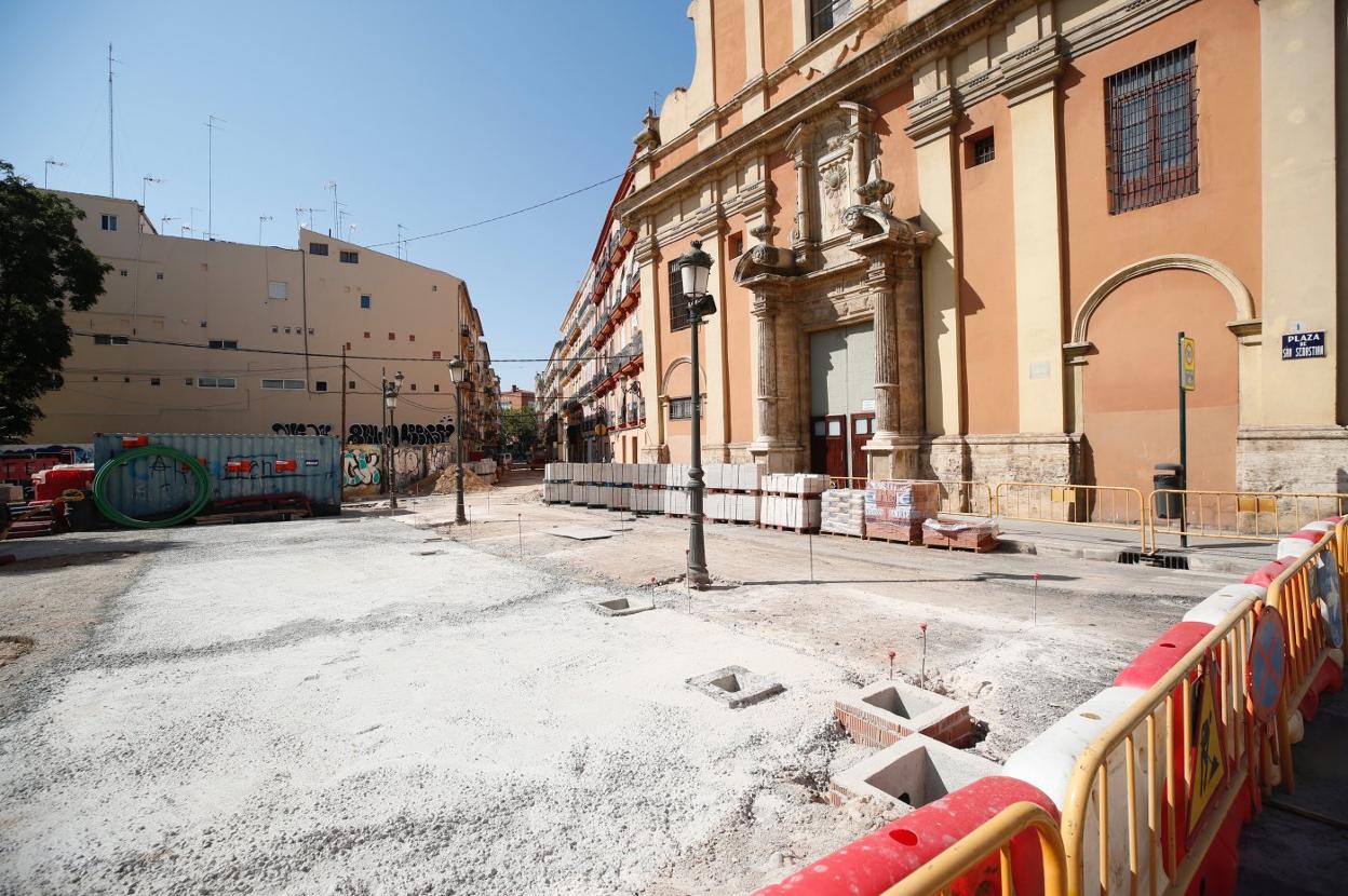 Obras de remodelación de la plaza de San Sebastián. 