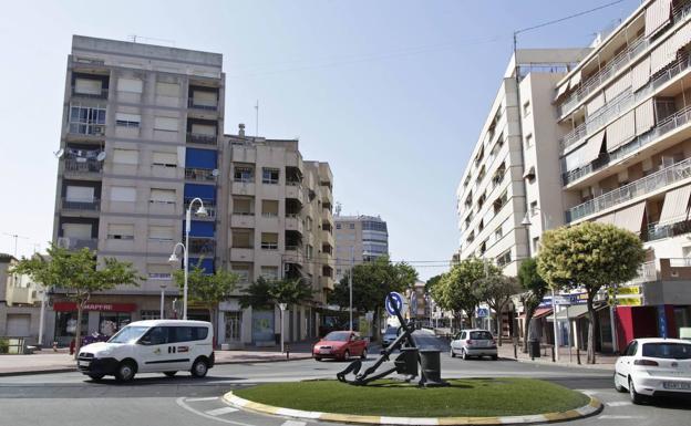 La Policía alerta de la infracción que nunca debes cometer en una rotonda