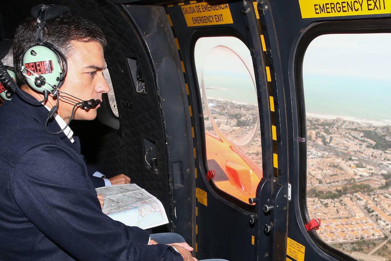 Fotos: Pedro Sánchez sobrevuela las zonas afectadas por la DANA