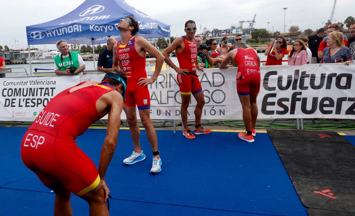 Fotos: Búscate en el Campeonato de Europa de Triatlón en Valencia