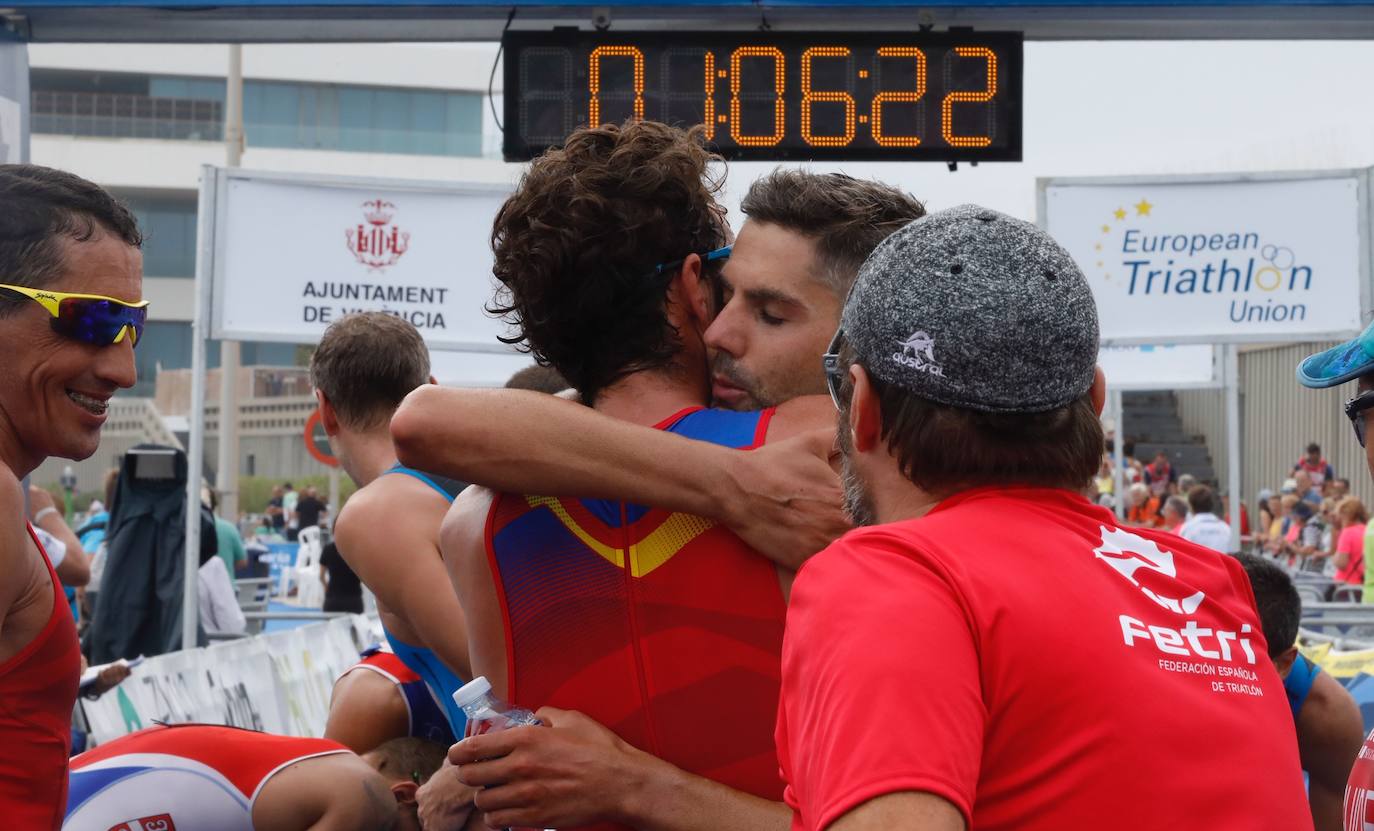 Fotos: Búscate en el Campeonato de Europa de Triatlón en Valencia