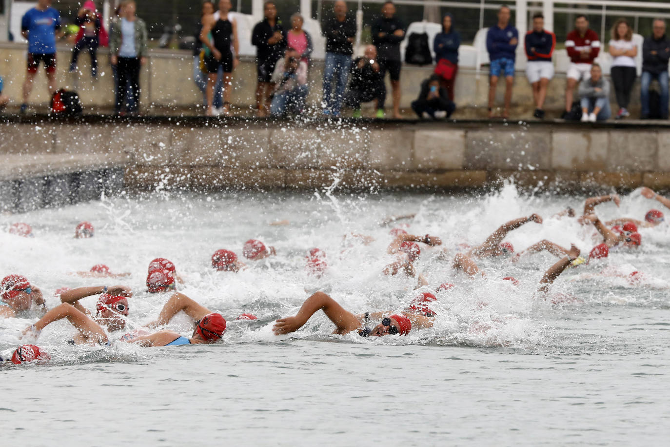 Fotos: Búscate en el Campeonato de Europa de Triatlón en Valencia