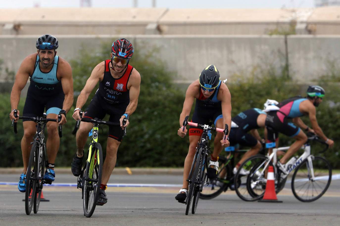 Fotos: Búscate en el Campeonato de Europa de Triatlón en Valencia