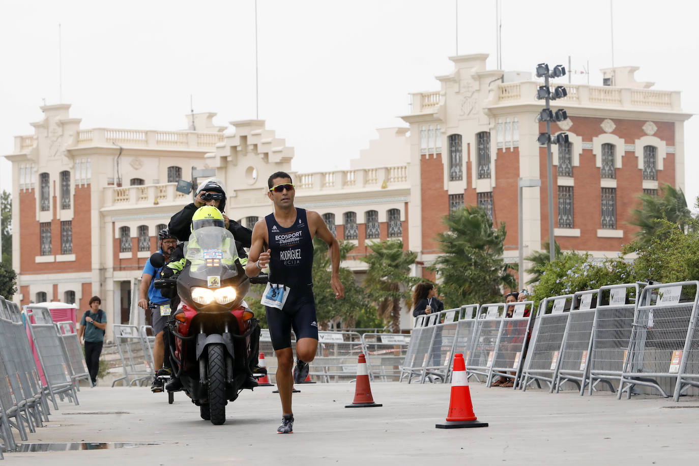 Fotos: Búscate en el Campeonato de Europa de Triatlón en Valencia