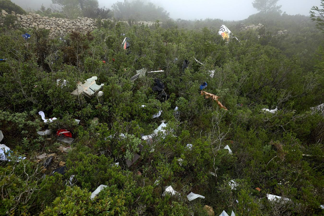 Fotos: Dos personas fallecidas en un accidente de avioneta en Pedreguer