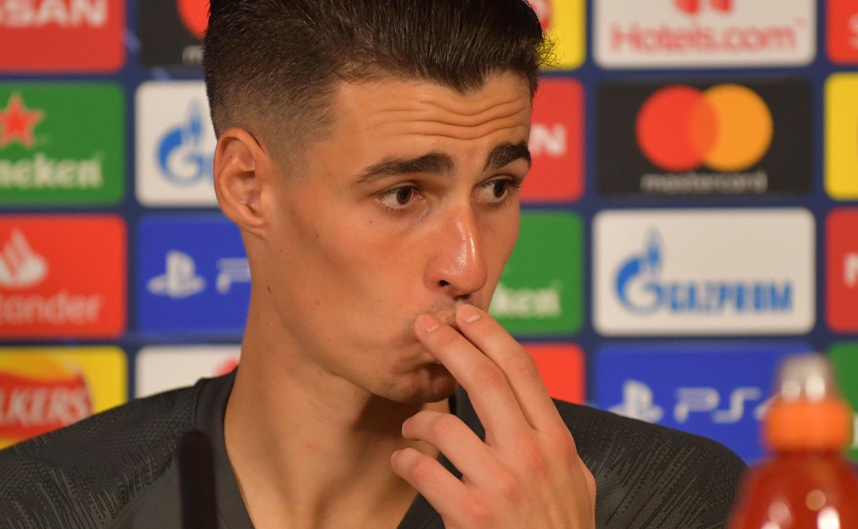 Kepa, en la rueda de prensa, previa al partido Chelsea-Valencia.