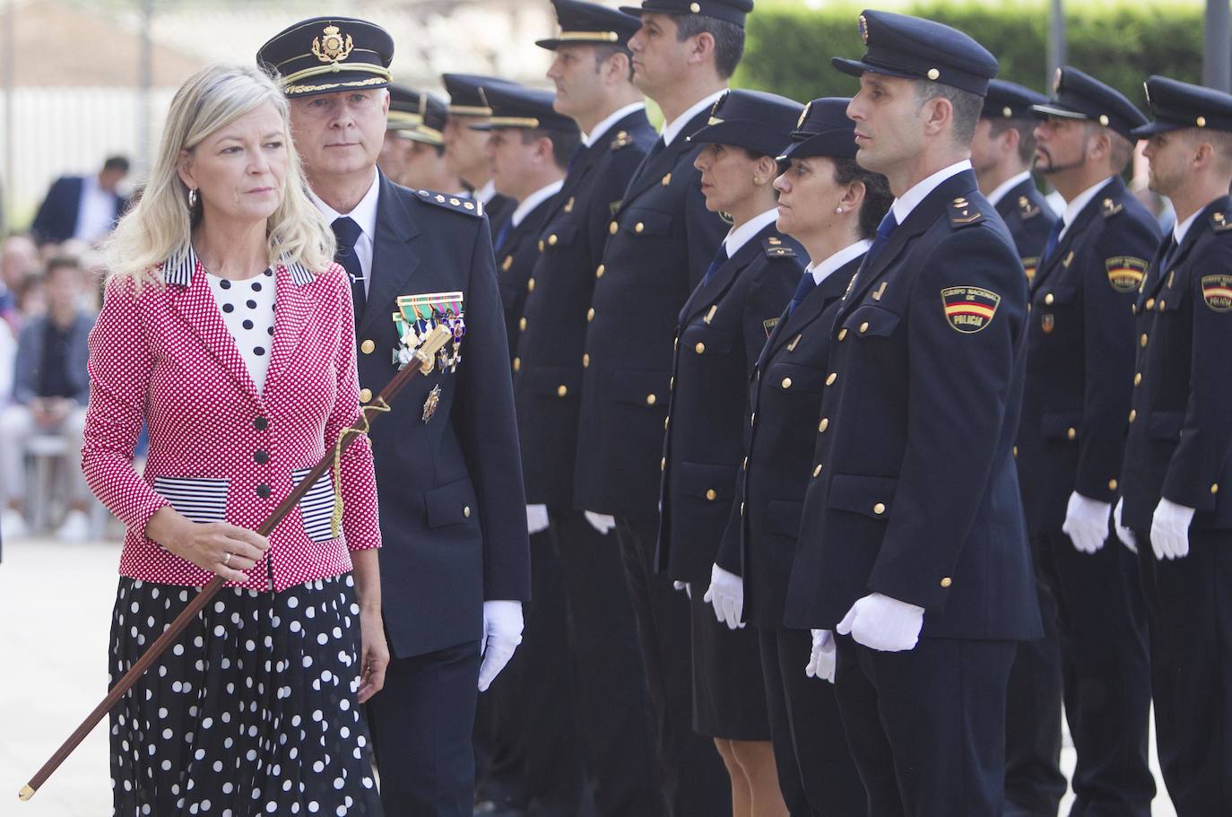 La Generalitat concede un centenar de condecoraciones en el Día de la Policía Autonómica