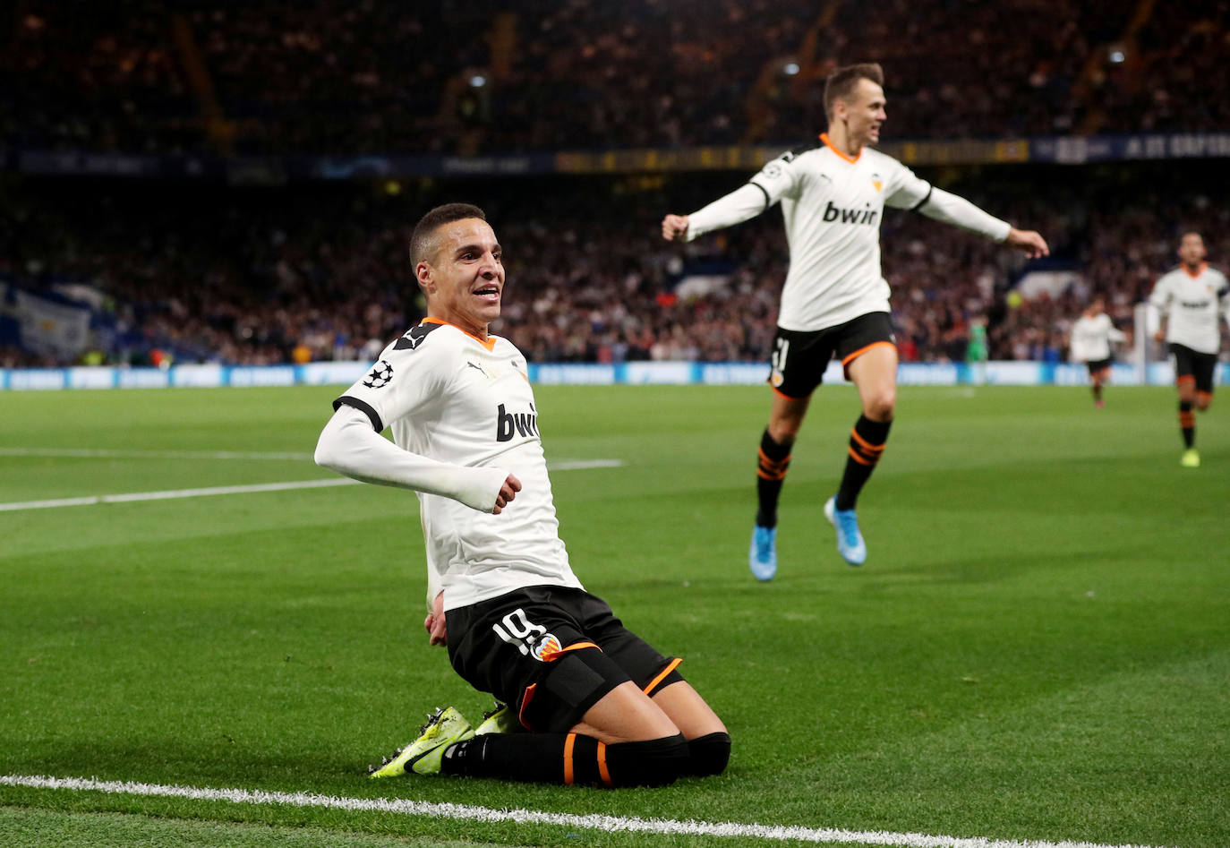 Fotos: El Chelsea-Valencia de Champions en imágenes