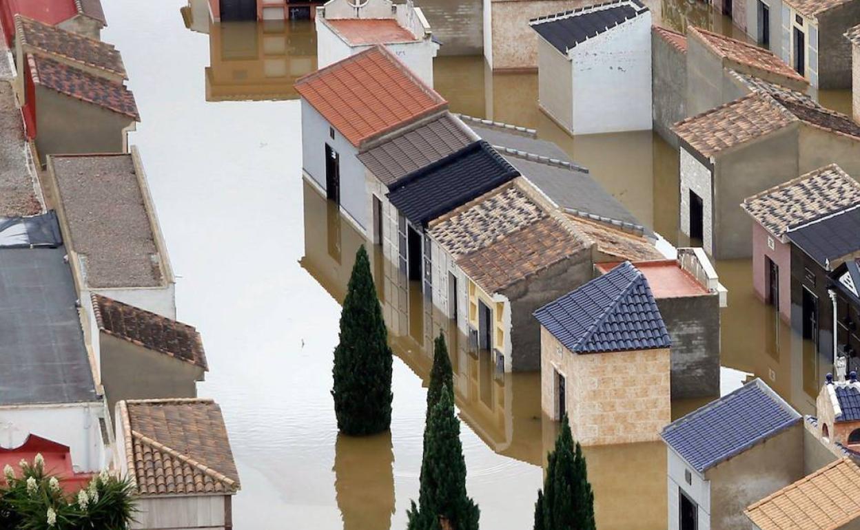 La localidad de Dolores anegada por el temporal. 