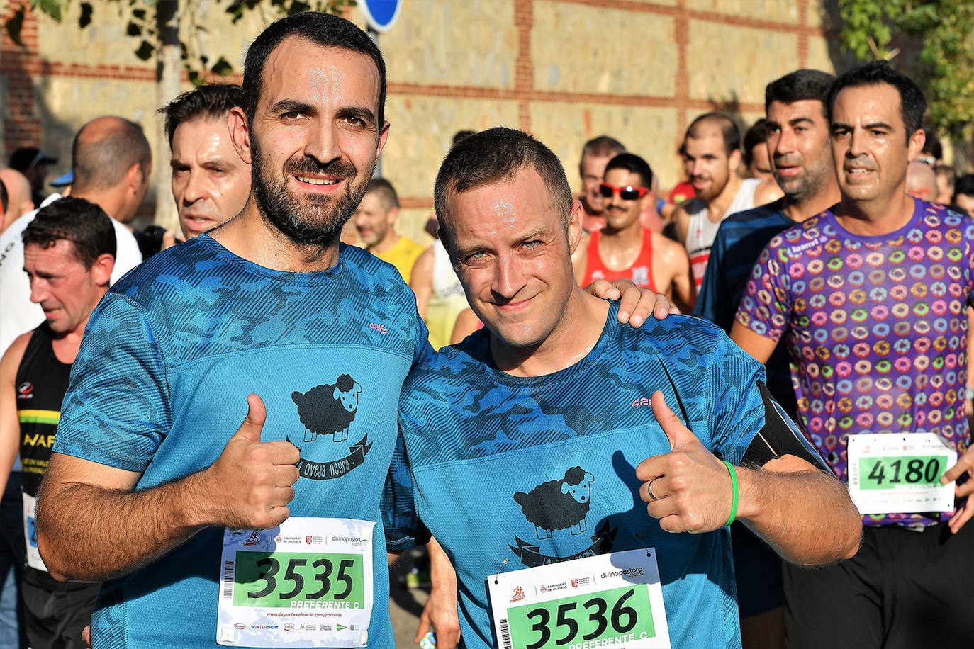 Fotos: Búscate en la 43ª Volta a Peu de los barrios de San Marcelino y San Isidro de Valencia