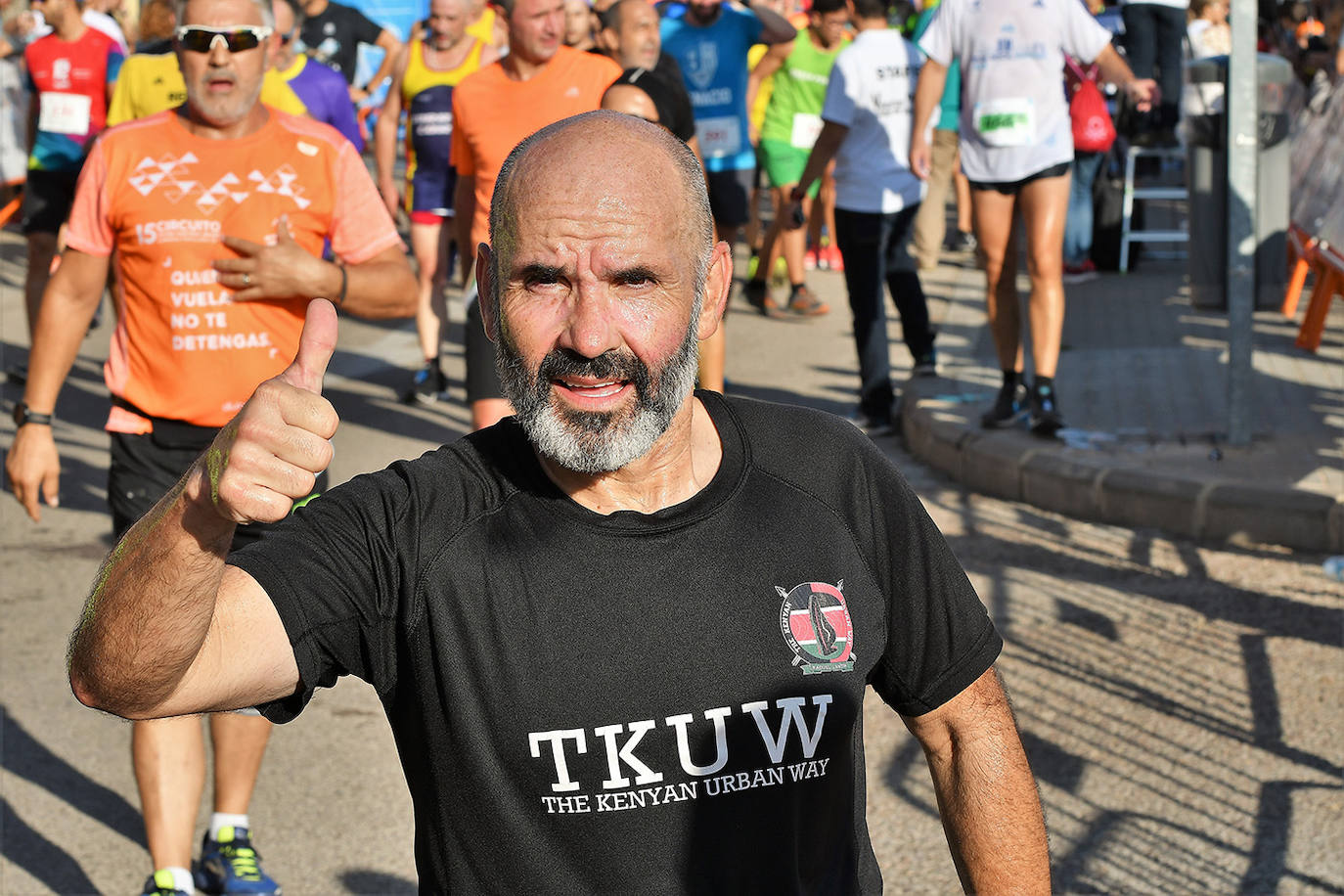 Fotos: Búscate en la 43ª Volta a Peu de los barrios de San Marcelino y San Isidro de Valencia