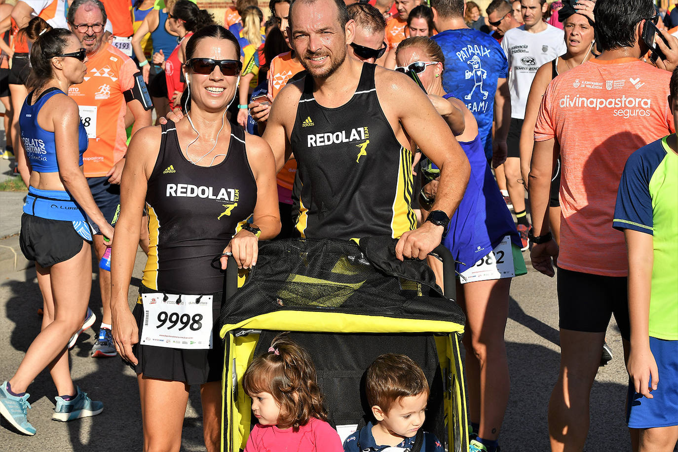 Fotos: Búscate en la 43ª Volta a Peu de los barrios de San Marcelino y San Isidro de Valencia