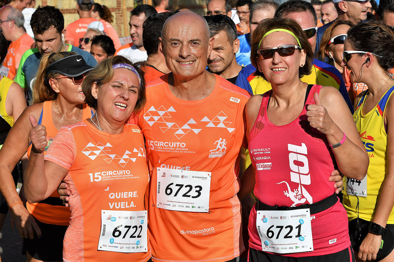 Fotos: Búscate en la 43ª Volta a Peu de los barrios de San Marcelino y San Isidro de Valencia