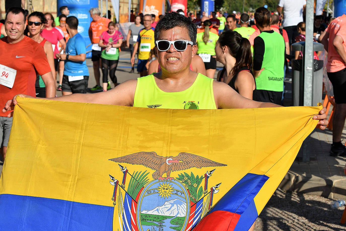 Fotos: Búscate en la 43ª Volta a Peu de los barrios de San Marcelino y San Isidro de Valencia