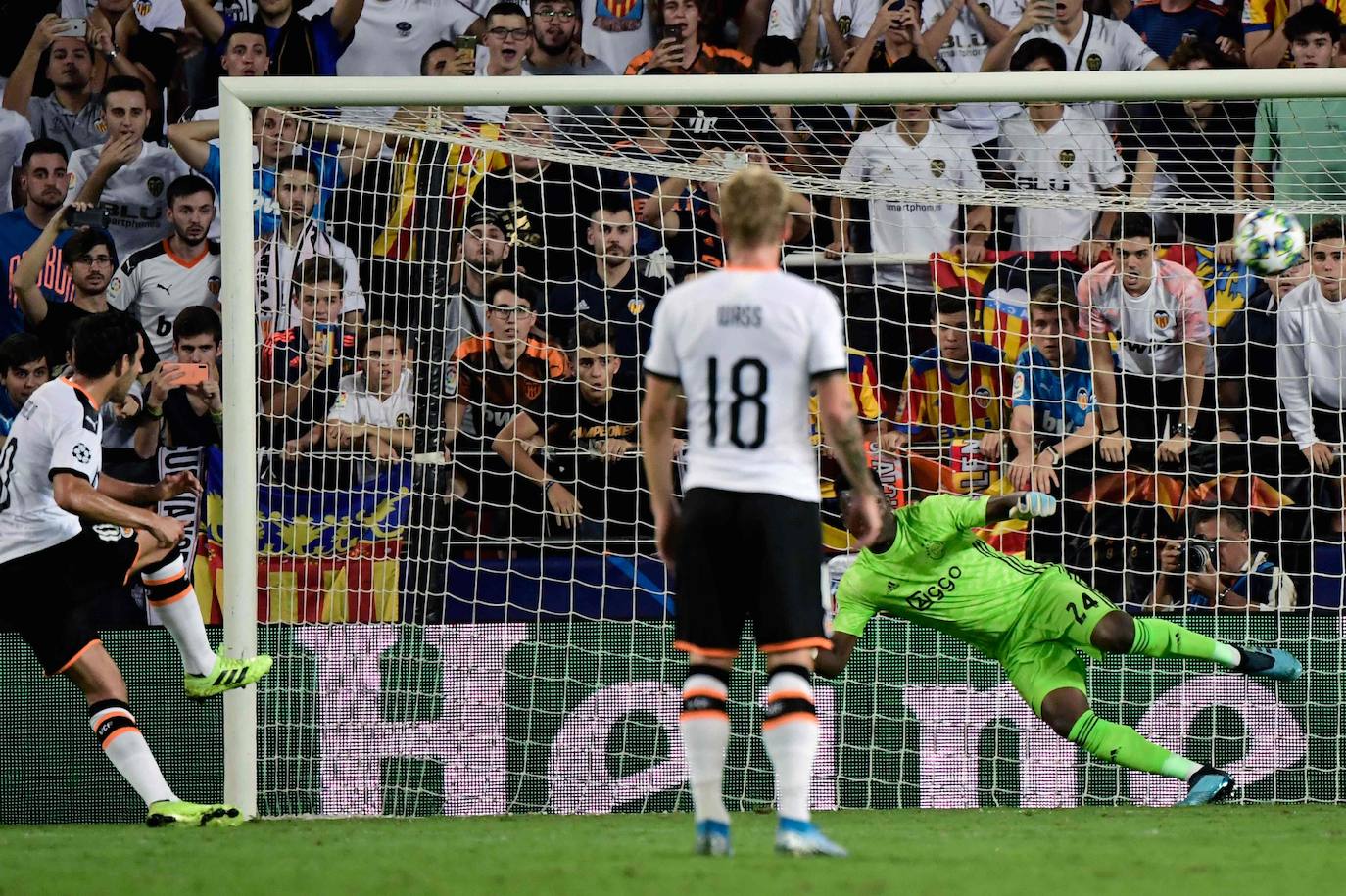 Fotos: El Valencia-Ajax de Champions, en imágenes