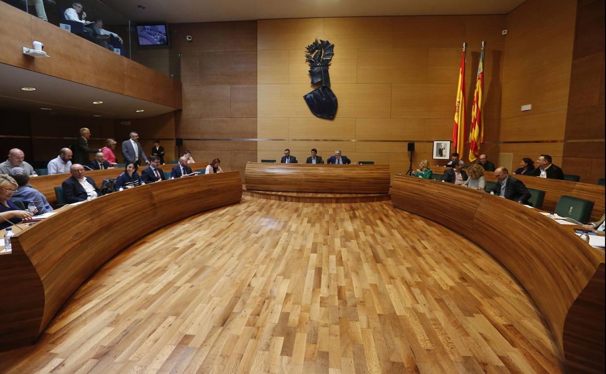 Una reunión del pleno de la Diputación de Valencia.