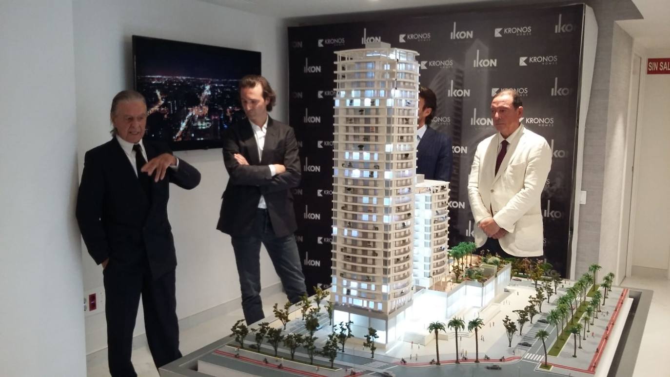 El arquitecto Ricardo Bofill presenta la torre Ikon, el edificio residencial más alto de Valencia