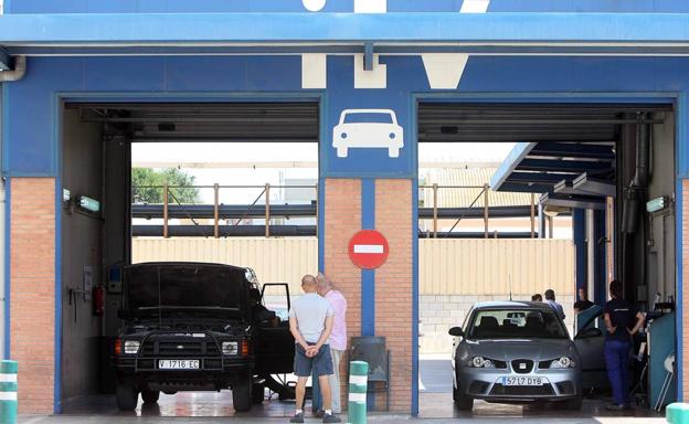 Las matrículas de los coches que deben pasar la ITV hasta finales del año 2019