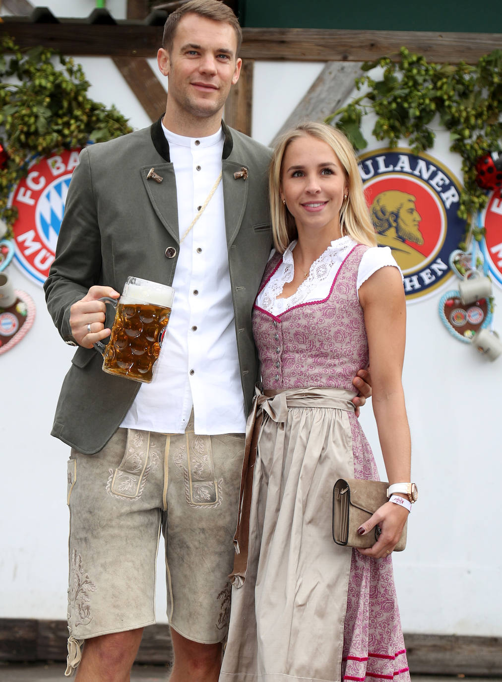 Manuel Neuer y su mujer NIna Neuer.