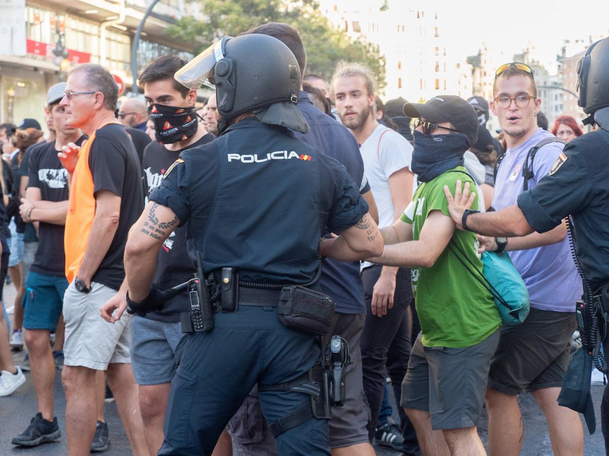 Fotos: Manifestaciones del 9 d&#039;Octubre en Valencia