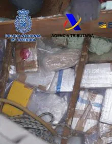 Imagen secundaria 2 - Tráfico de drogas en Valencia | Detenidos con 500 kilos de cocaína en un barco de recreo que zarpó de Valencia