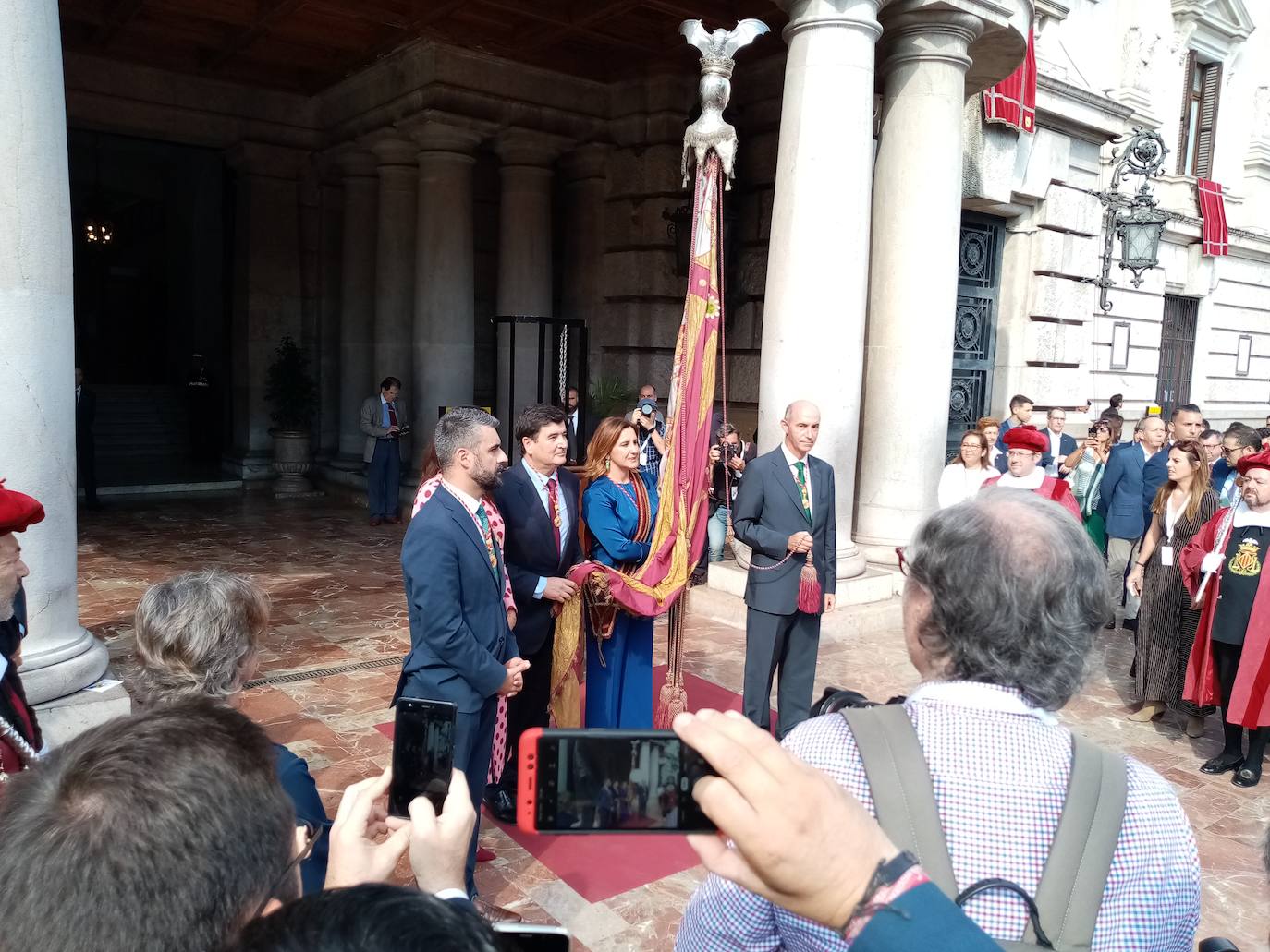 Procesión cívica de Valencia por el 9 d'Octubre de 2019