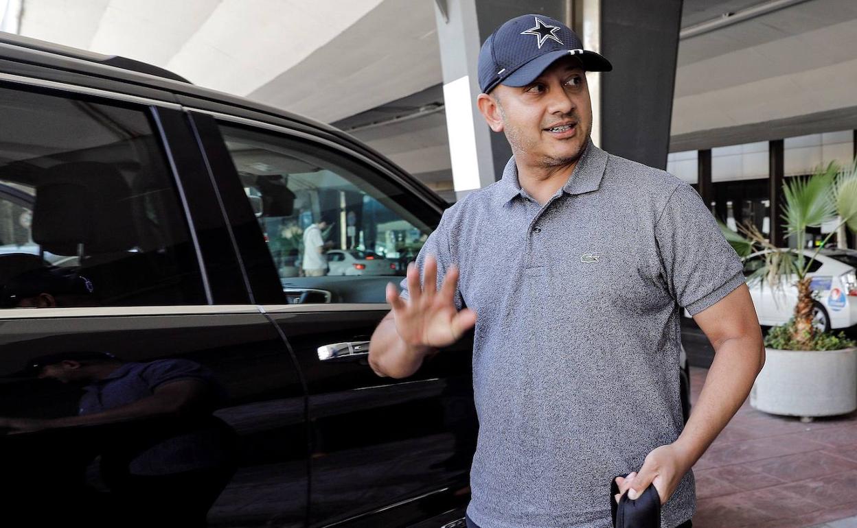 Murthy viaja para reunirse con Lim