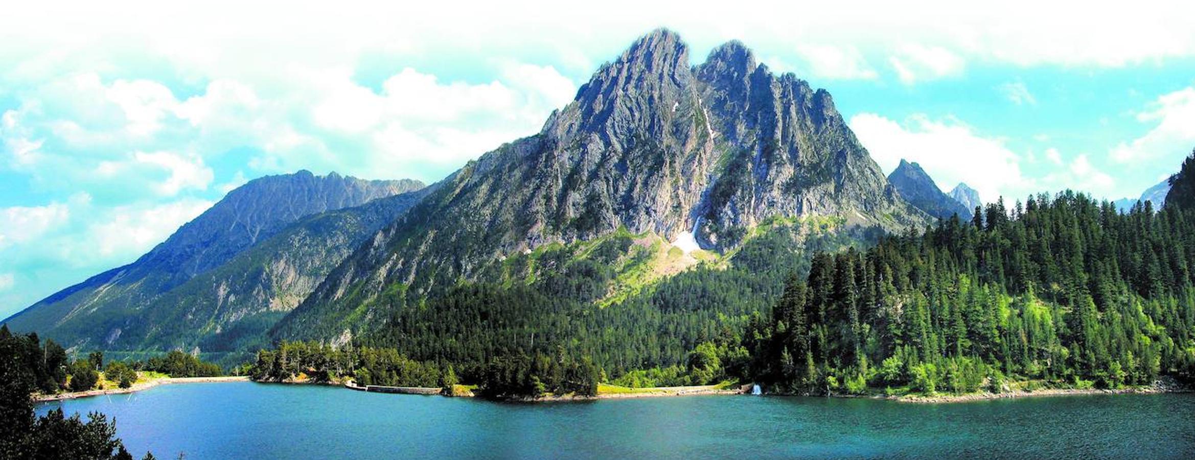 Aigüestortes y Estany de Sant Maurici (Lleida)