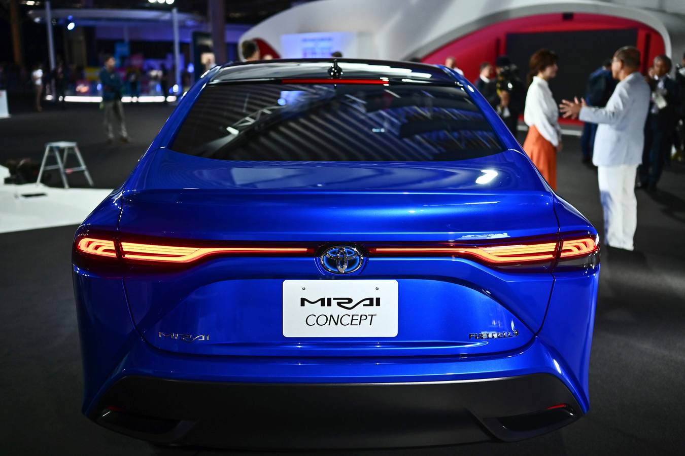 Toyota Mirai, propulsado por hidrógeno. Fabricantes japoneses e internacionales muestran sus prototipos y novedades en la 46.ª edición del Tokyo Motor Show hasta el 4 de noviembre.