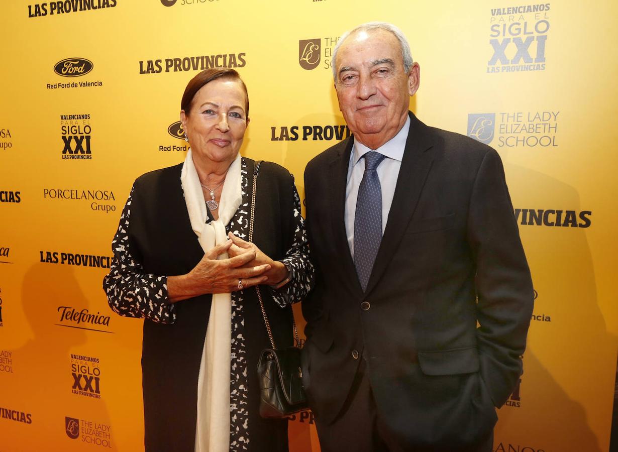 María José Lavech, esposa del empresario y expresidente de la Asociación Valenciana de Empresarios AVE, Federico Félix.