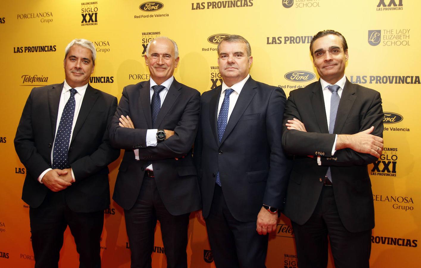 En respresentación de Banco Sabadell, Óscar Pérez; el director territorial en la Comunitat Valenciana y director general adjunto de la entidad, Jaime Matas; Fernando Canos y Miguel Torres.