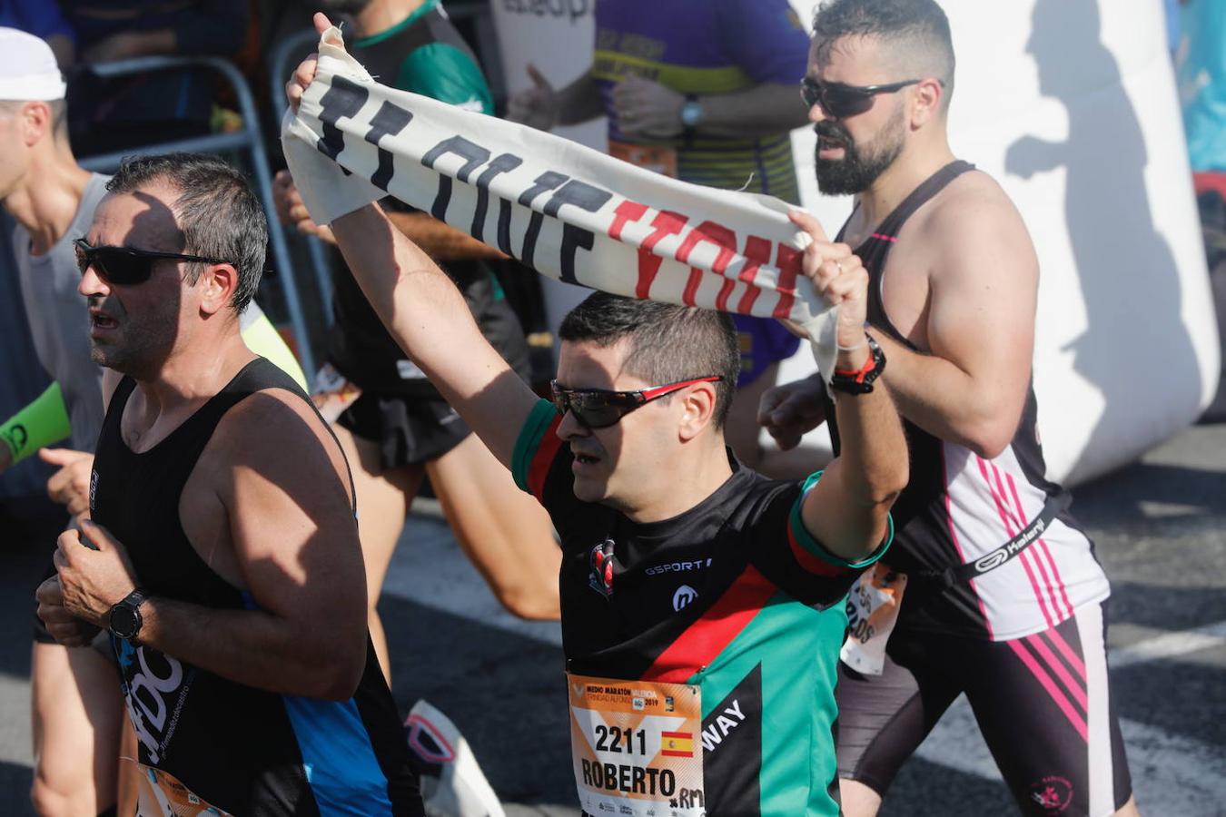 Fotos: Las mejores imágenes del Medio Maratón de Valencia 2019