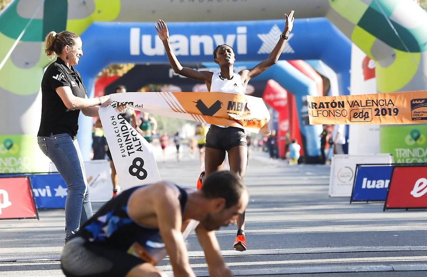 Fotos: Las mejores imágenes del Medio Maratón de Valencia 2019